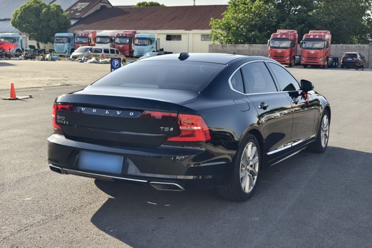 Used Volvo S90 2020 Facelifted T5 Zhiyi Luxury Edition Exterior 7
