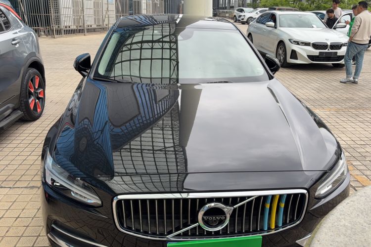Used Volvo S90 2020 Facelift T5 Smart & Luxurious Edition Front