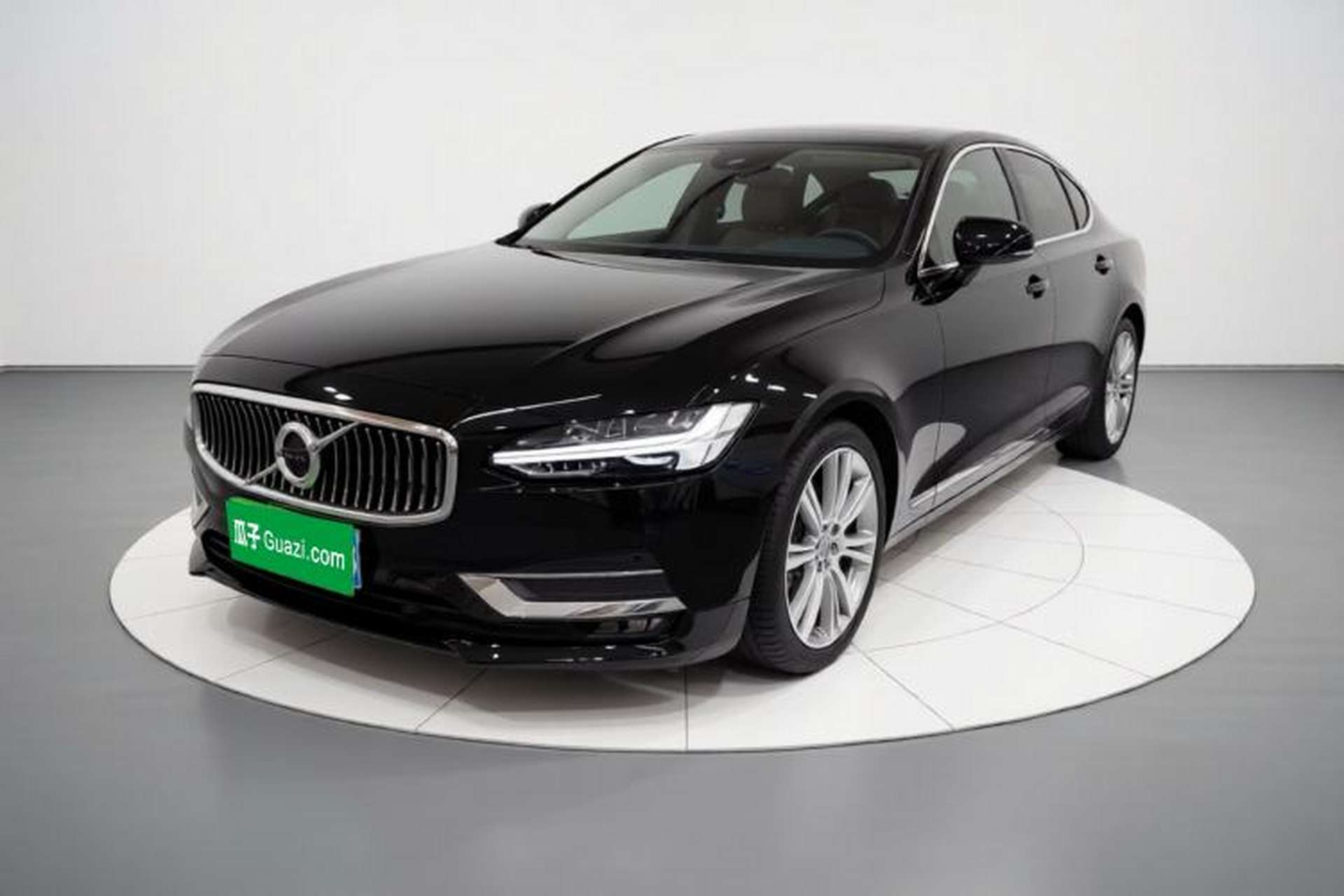 Used Volvo S90 2020 T5 Zhiyi Luxury Edition Front Left 45 Deg