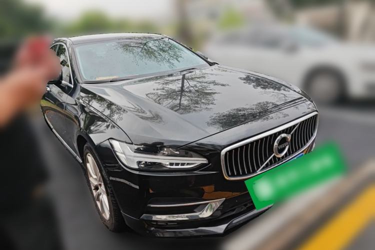 Used Volvo S90 2020 T5 Zhiyuan Luxury Edition Front Right 45 Deg