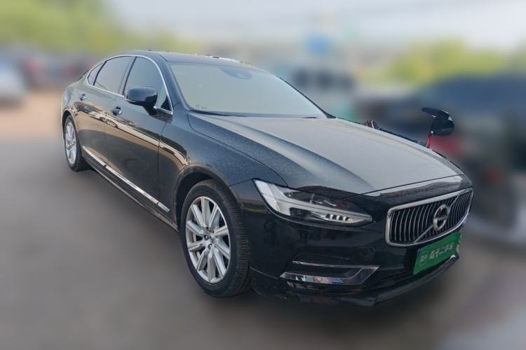 Used Volvo S90 2020 T5 Zhiyuan Luxury Edition Front Right 45 Deg