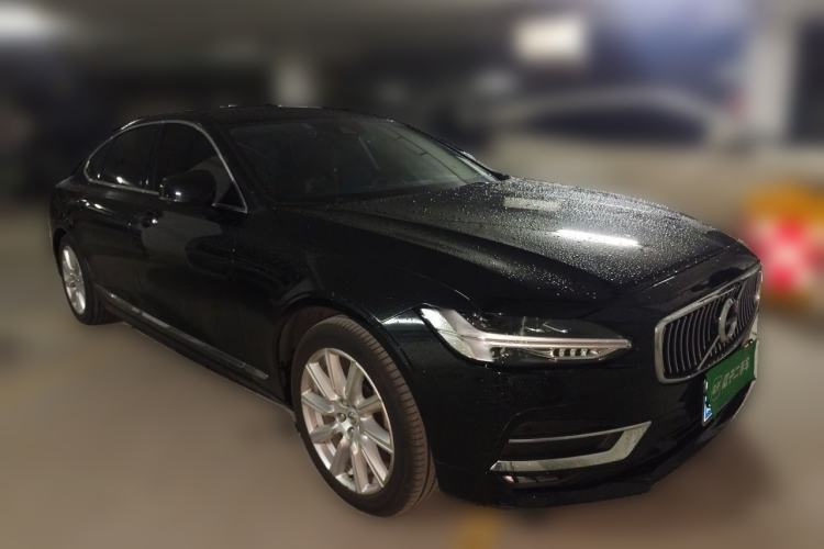 Used Volvo S90 2020 T5 Zhiyuan Luxury Edition Front Right 45 Deg
