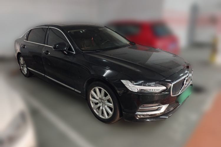 Used Volvo S90 2020 T5 Zhiyuan Luxury Edition Front Right 45 Deg