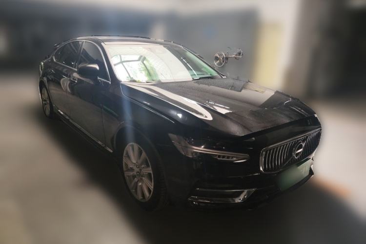 Used Volvo S90 2020 T5 Zhiyuan Luxury Edition Front Right 45 Deg
