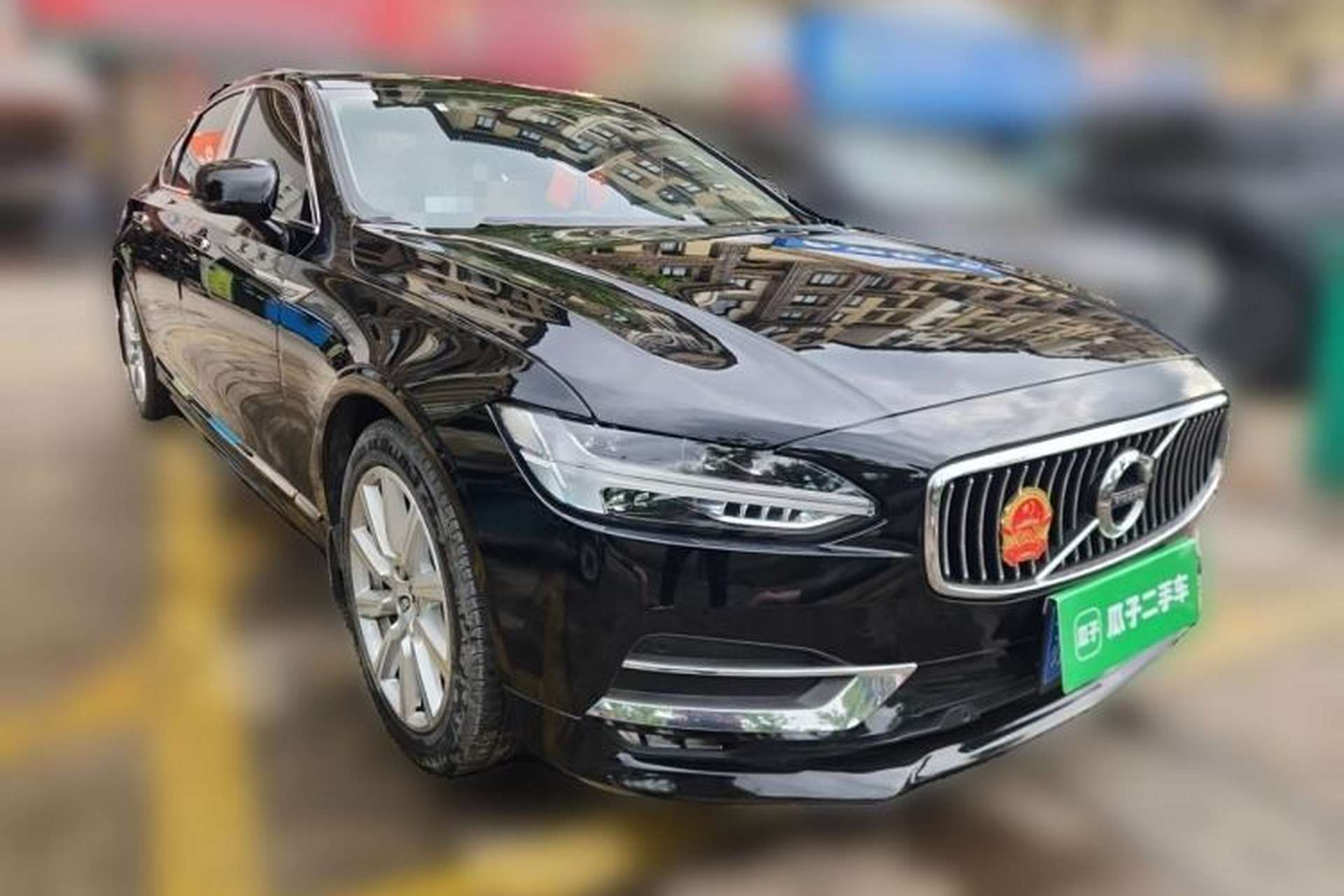 Used Volvo S90 2020 T5 Zhiyi Luxury Edition Front Right 45 Deg