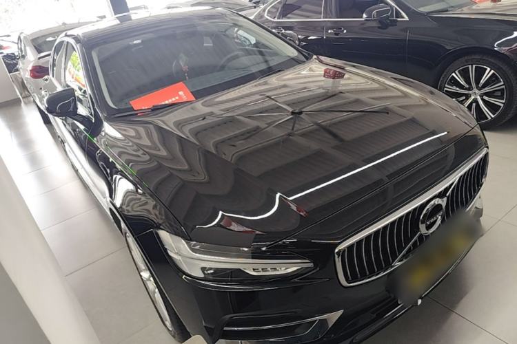 Used Volvo S90 2020 Facelifted T5 Zhiyi Luxury Edition Front Right 45 Deg