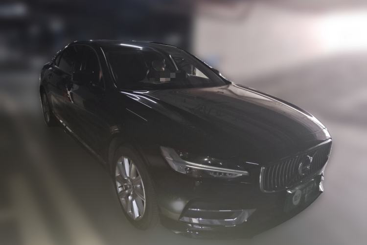 Used Volvo S90 2020 T5 Zhiyi Luxury Edition Front Right 45 Deg