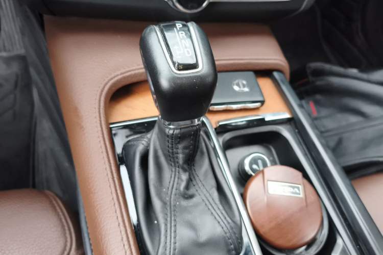 Used Volvo S90 2020 T5 Zhiyi Luxury Edition Gear Lever