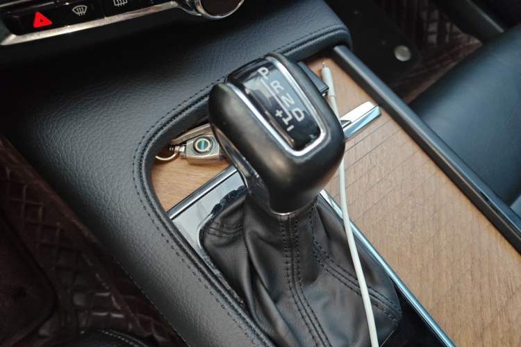 Used Volvo S90 2020 T5 Zhiyi Luxury Edition Gear Lever