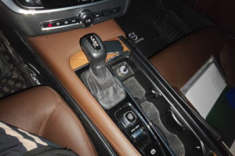 Used Volvo S90 2020 T5 Zhiyi Luxury Edition Gear Lever