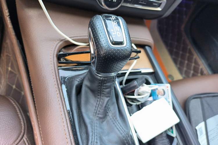Used Volvo S90 2020 T5 Zhiyi Luxury Edition Gear Lever