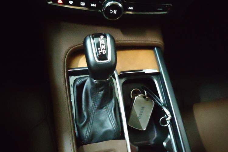Used Volvo S90 2020 Facelifted T5 Zhiyi Luxury Edition Gear Lever