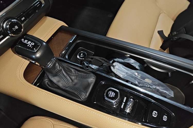 Used Volvo S90 2020 T5 Zhiyi Luxury Edition Gear Lever
