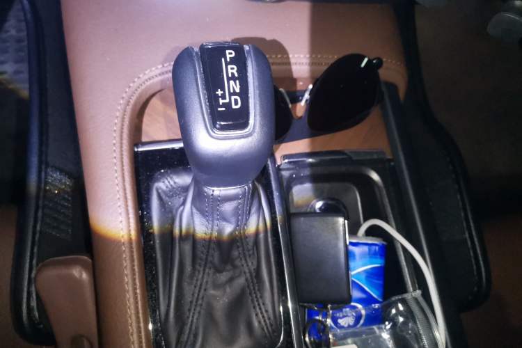 Used Volvo S90 2020 T5 Zhiyi Luxury Edition Gear Lever