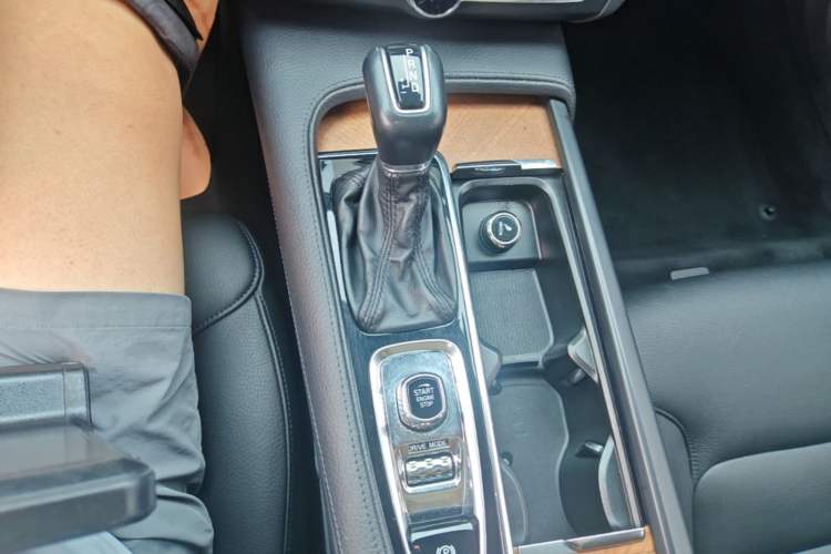 Used Volvo S90 2020 T5 Zhiyi Luxury Edition Gear Lever