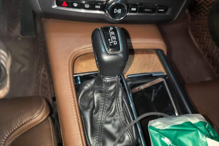 Used Volvo S90 2020 T5 Zhiyuan Luxury Edition Gear Lever
