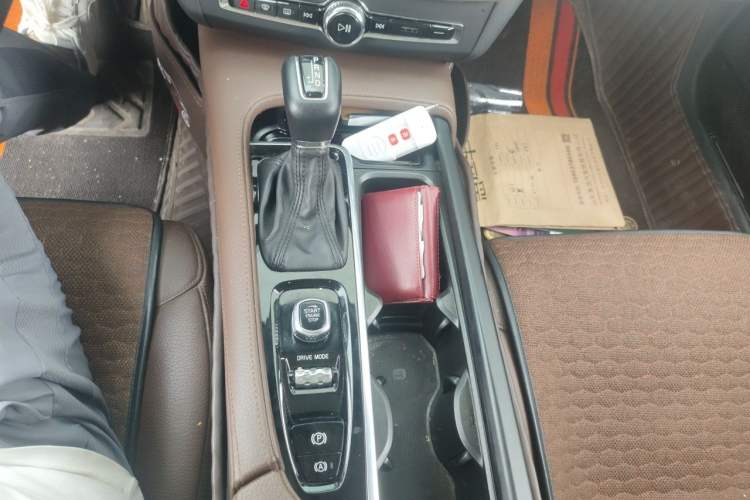 Used Volvo S90 2020 T5 Zhiyi Luxury Edition Gear Lever