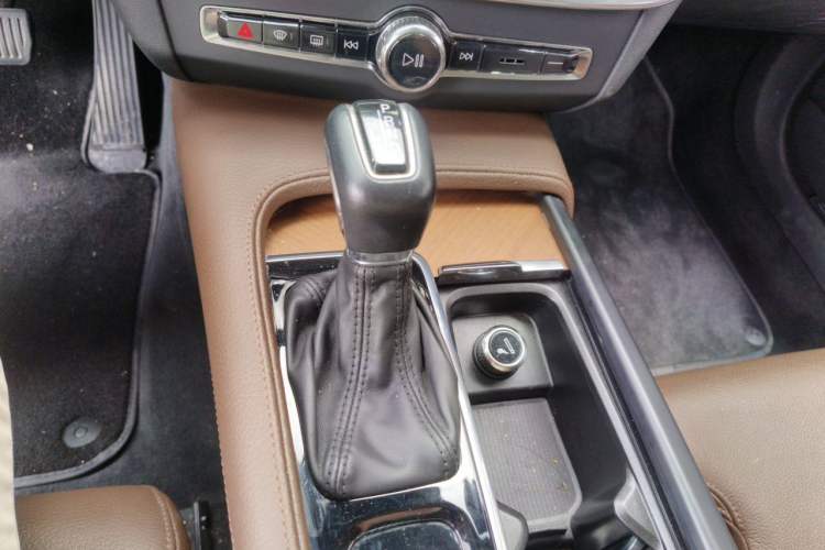 Used Volvo S90 2020 T5 Zhiyuan Luxury Edition Gear Lever