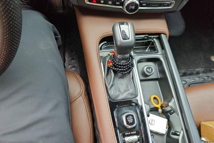 Used Volvo S90 2020 Facelifted T5 Zhiyi Luxury Edition Gear Lever
