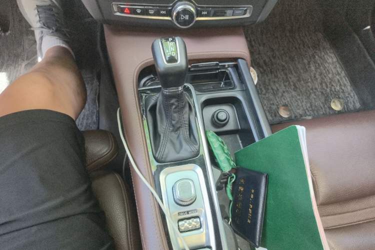 Used Volvo S90 2020 T5 Zhiyuan Luxury Edition Gear Lever