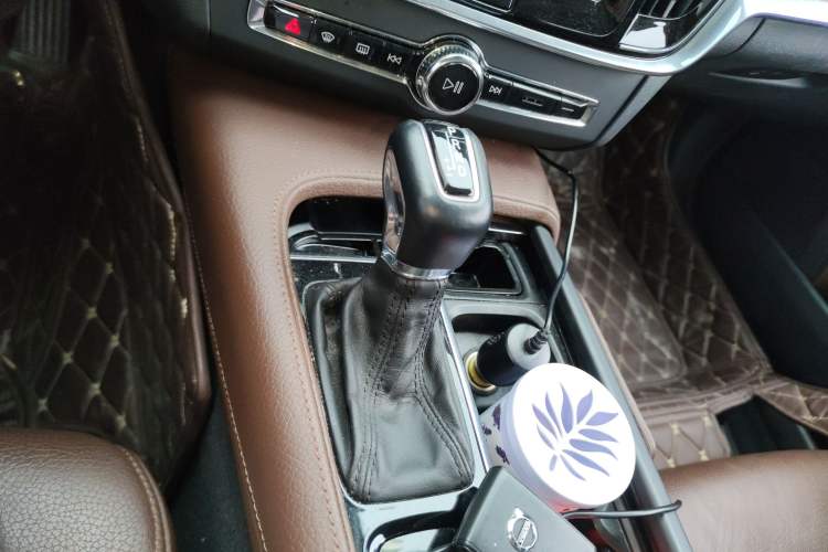 Used Volvo S90 2020 T5 Zhiyi Luxury Edition Gear Lever