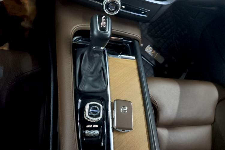 Used Volvo S90 2020 T5 Zhiyuan Luxury Edition Gear Lever