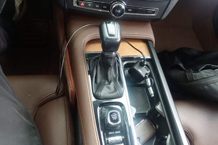 Used Volvo S90 2020 T5 Zhiyuan Luxury Edition Gear Lever