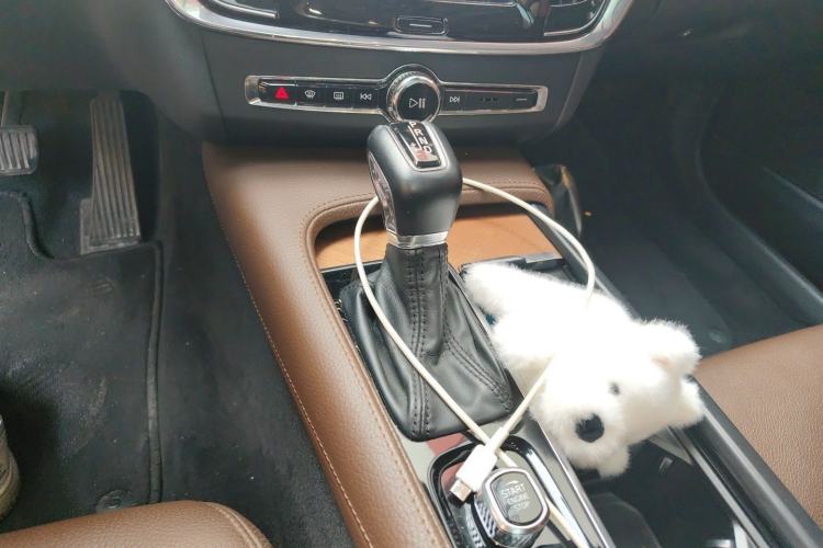 Used Volvo S90 2020 T5 Zhiyi Luxury Edition Gear Lever