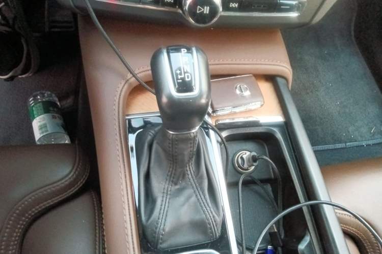 Used Volvo S90 2020 Facelift T5 Smart Luxury Edition Gear Lever