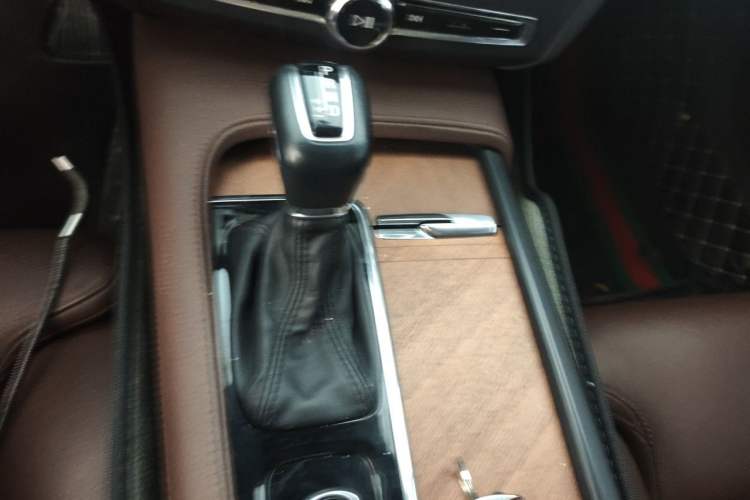 Used Volvo S90 2020 T5 Zhiyuan Luxury Edition Gear Lever