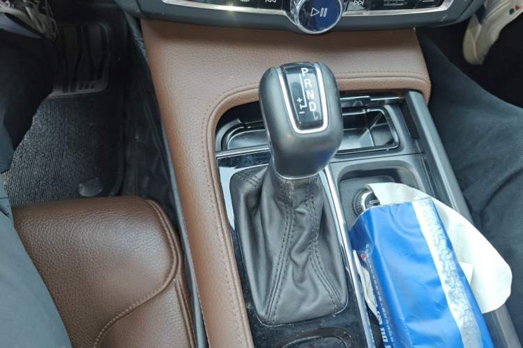 Used Volvo S90 2020 T5 Zhiyi Luxury Edition Gear Lever