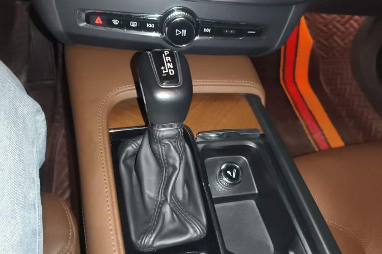 Used Volvo S90 2020 T5 Zhiyi Luxury Edition Gear Lever