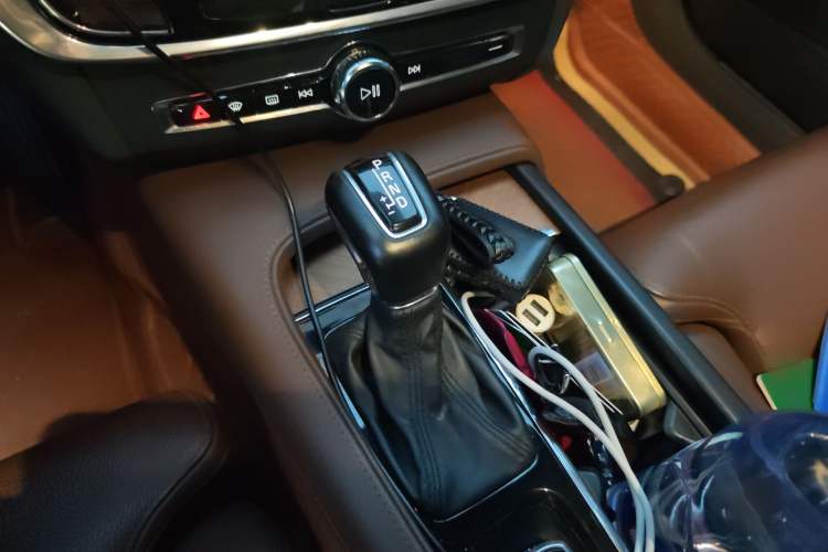 Used Volvo S90 2020 T5 Zhiyuan Luxury Edition Gear Lever