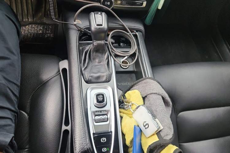 Used Volvo S90 2020 T5 Zhiyi Luxury Edition Gear Lever