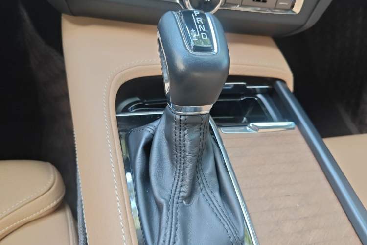 Used Volvo S90 2020 T5 Zhiyuan Luxury Edition Gear Lever