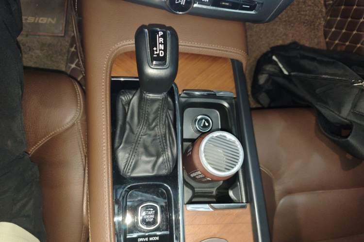 Used Volvo S90 2020 T5 Zhiyi Luxury Edition Gear Lever
