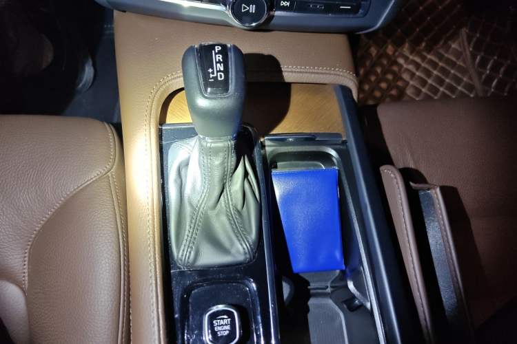 Used Volvo S90 2020 T5 Zhiyi Luxury Edition Gear Lever