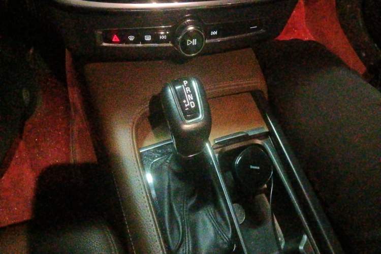 Used Volvo S90 2020 T5 Zhiyi Luxury Edition Gear Lever
