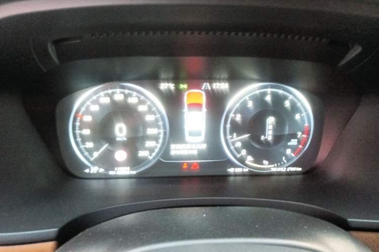 Used Volvo S90 2020 Facelift T5 Smart Luxury Edition Instrument Cluster