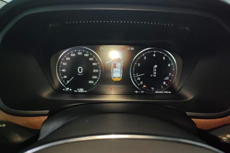 Used Volvo S90 2020 T5 Zhiyi Luxury Edition Instrument Cluster