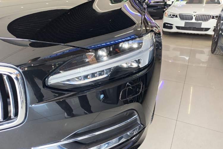 Used Volvo S90 2020 Facelift T5 Smart & Luxurious Edition Left Front Headlight