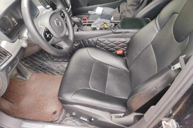 Used Volvo S90 2020 T4 SmartDrive Luxury Edition Left Front Seat