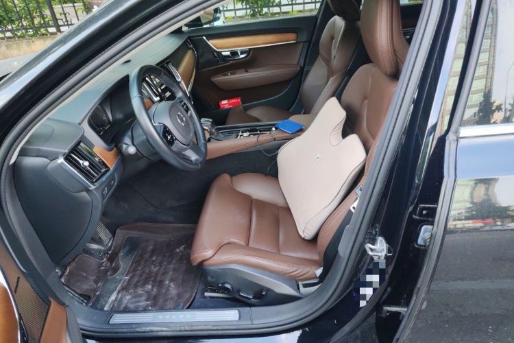 Used Volvo S90 2020 Facelift T5 Smart & Luxurious Edition Left Front Seat