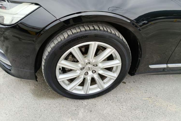 Used Volvo S90 2020 T5 Zhiyi Luxury Edition Left Front Wheel Hub