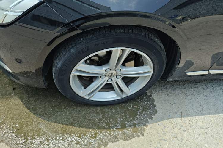 Used Volvo S90 2020 T5 Zhiyi Luxury Edition Left Front Wheel Hub