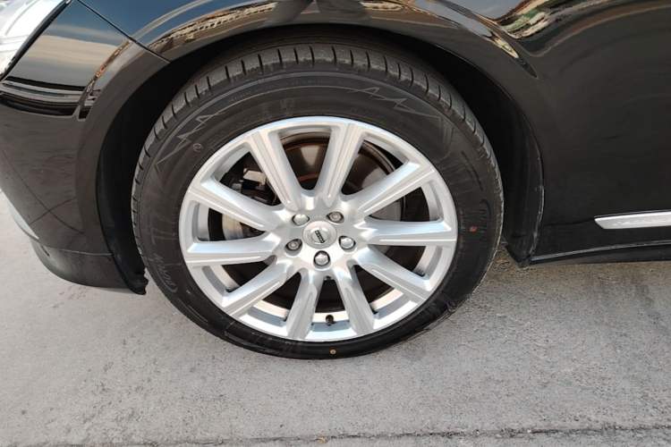 Used Volvo S90 2020 T5 Zhiyi Luxury Edition Left Front Wheel Hub