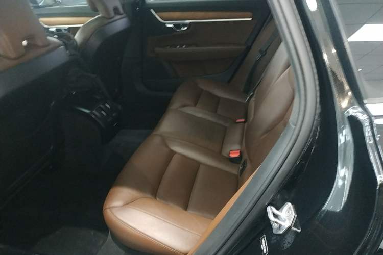 Used Volvo S90 2020 Facelifted T5 Zhiyi Luxury Edition Left Rear Seat