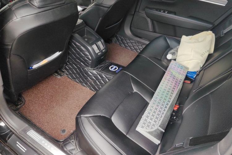 Used Volvo S90 2020 T4 SmartDrive Luxury Edition Left Rear Seat
