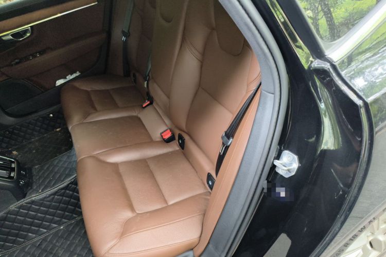 Used Volvo S90 2020 Facelift T5 Smart & Luxurious Edition Left Rear Seat