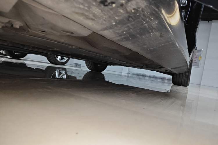 Used Volvo S90 2020 T5 Zhiyi Luxury Edition Left Side Sill